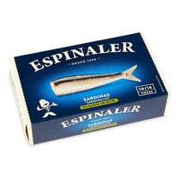 Espinaler sardines come from the Rias Baixas on the Galician Coast. They are cleaned by hand, steamed and packed in olive oil.
